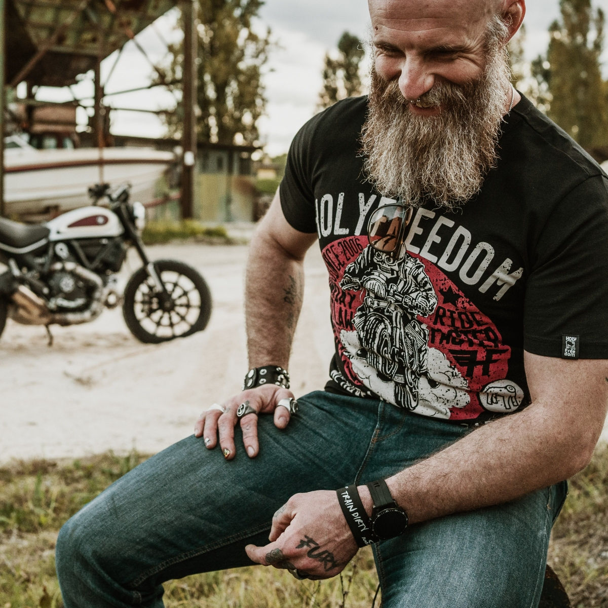 POLERA HOLYFREEDOM SUNDAY OUTLAW