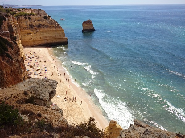 Algarve tengerpartjánál, Portugália