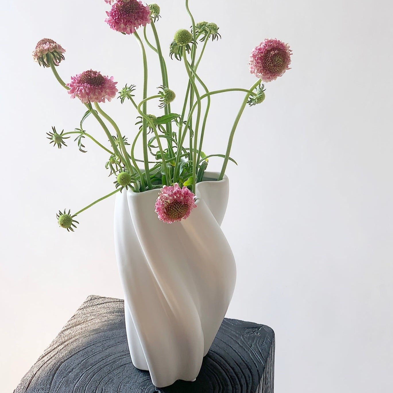 Weiße Keramikvase