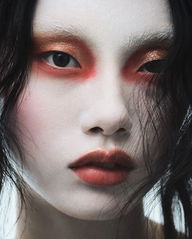 Creative beauty makeup on east asian model for Odalisque Magazine. Pink, blue green, white.
Elva offers services in commercial and editorial makeup and hair syling. She is based in Stockholm but travel world wide for work. Elva do high fashion, high quality makeup and hair styling. 