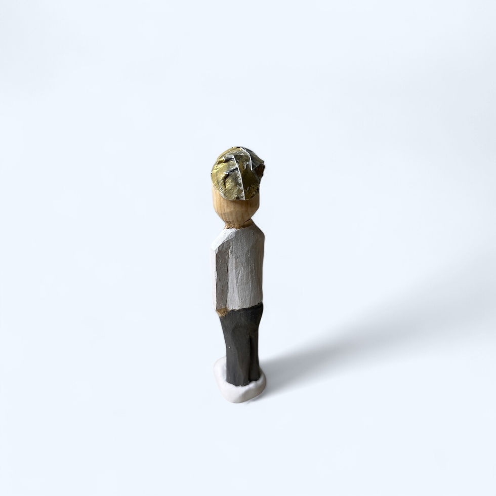 Miniaturbild: Holzfigur “Mike” ca. 10x3x3cm