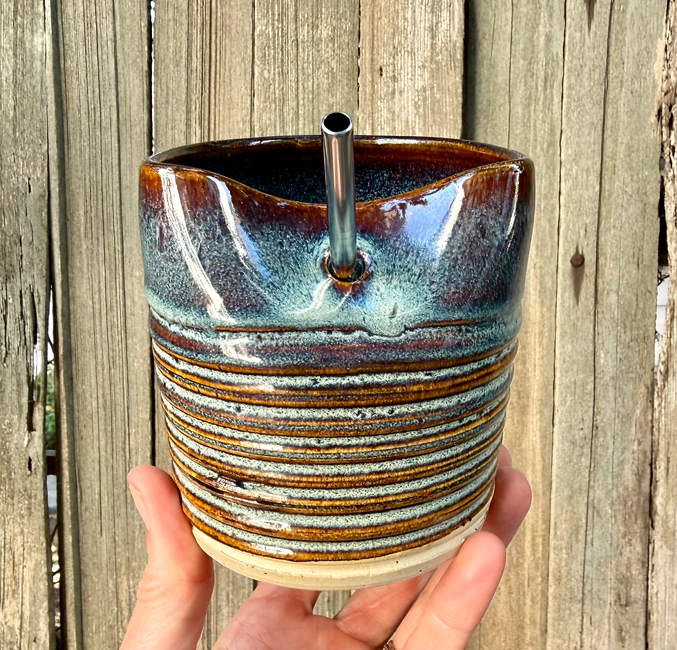 Travel mug with straw - bluish/brown