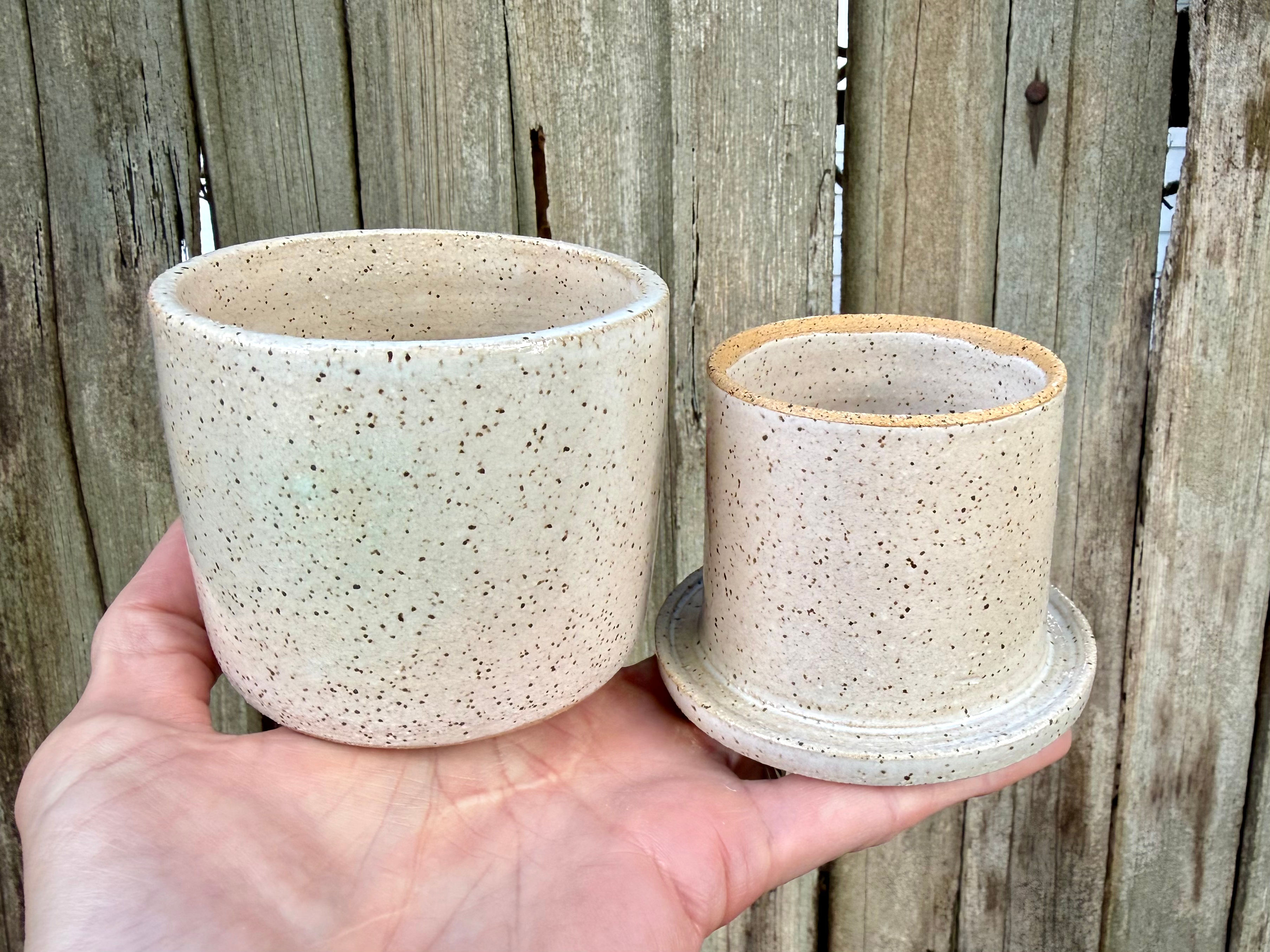 Butter bell - white on speckled clay 