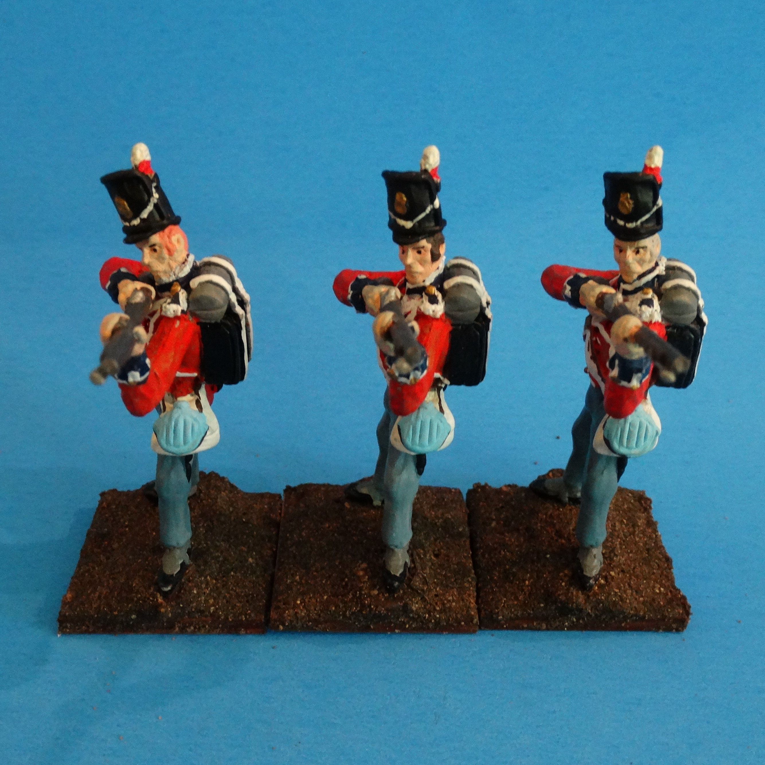 MI-547 - British Guard Standing Firing - Napoleonics (3 figs) -Li'l Army