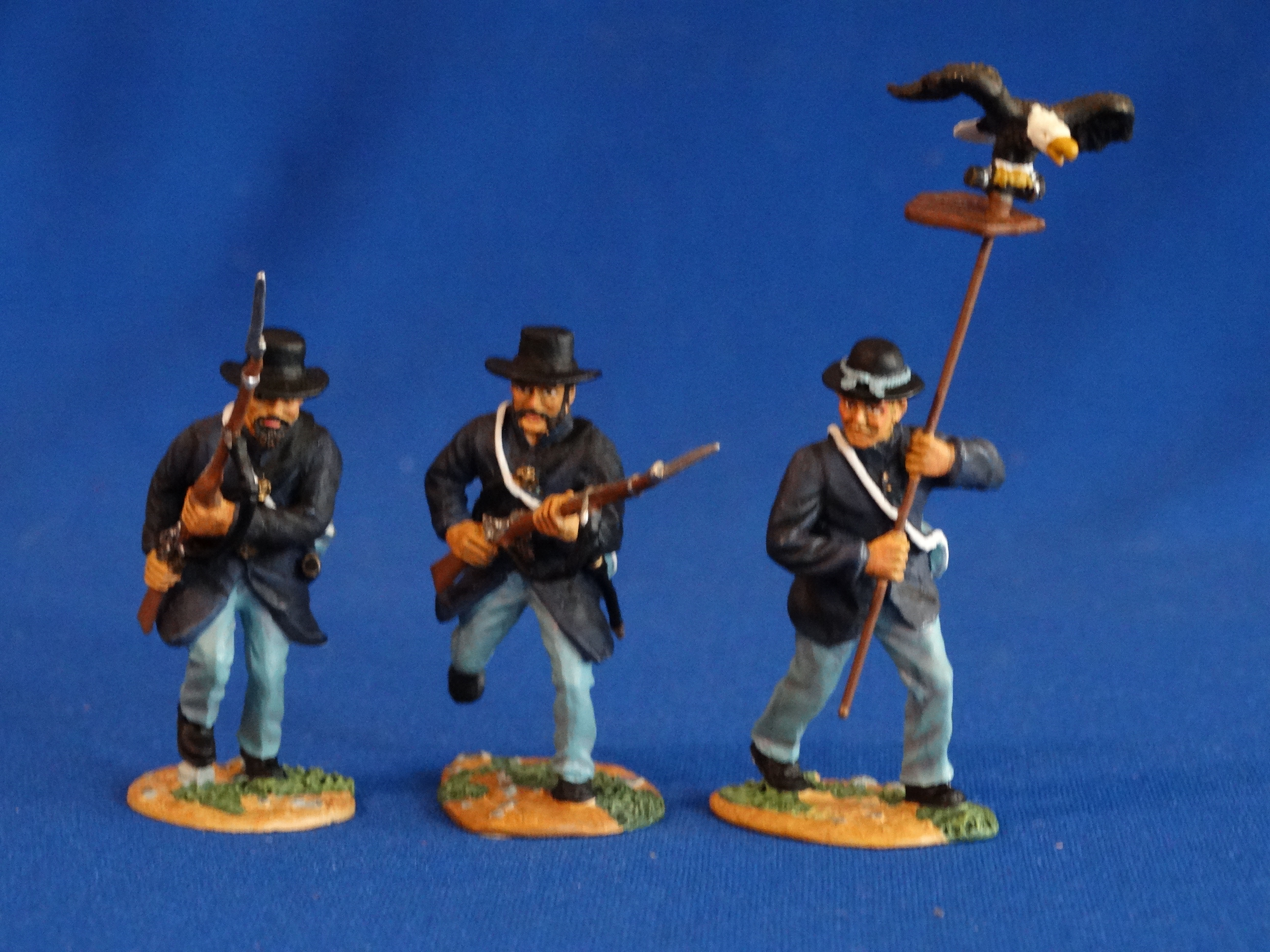 CORM-006 - 8th Wisconsin with Old Abe (17377) - ACW - Britains - 54mm Metal