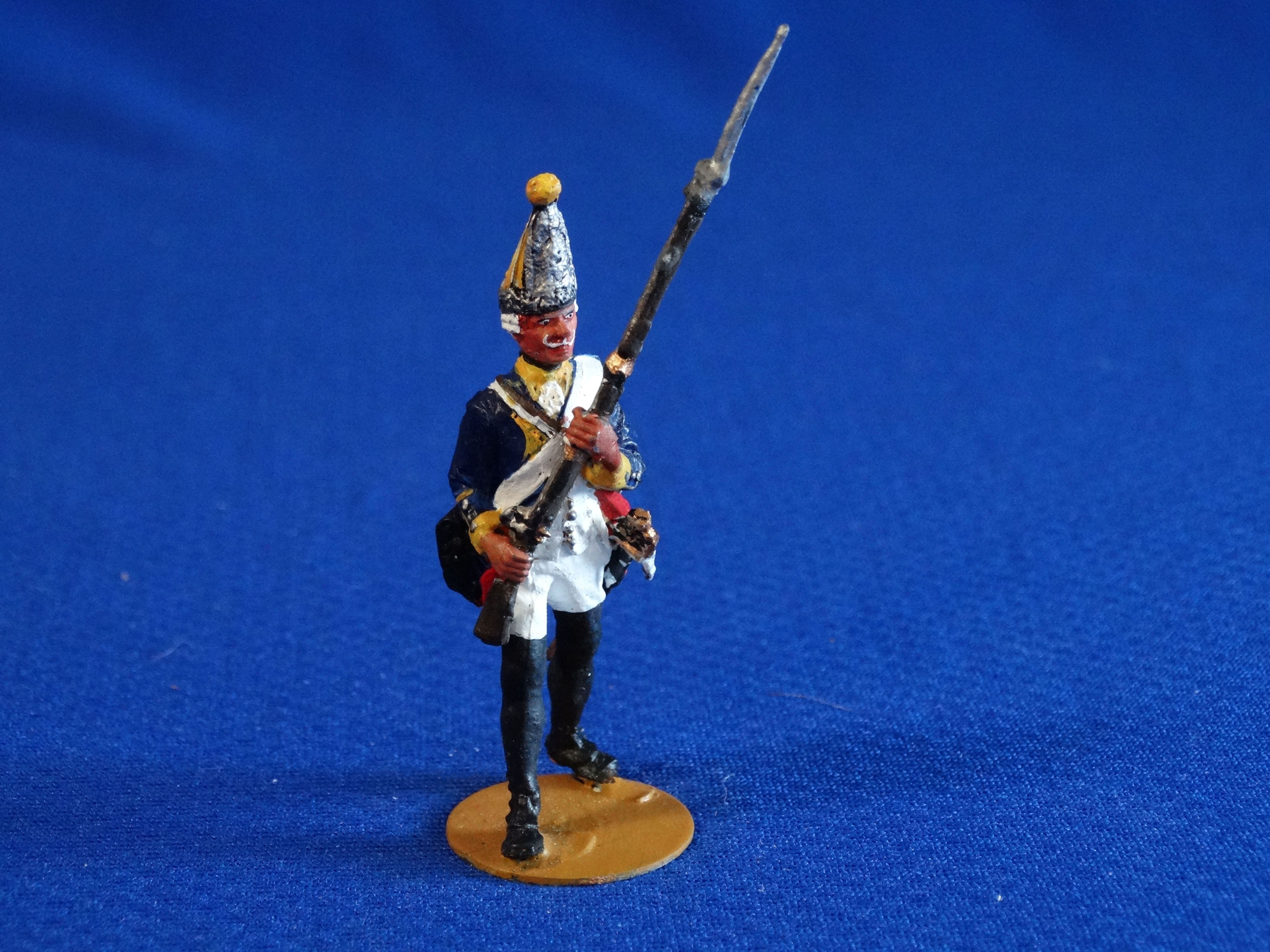CORD-RA0256 - Prussian/Hessian Grenadier Advancing - AWI - Alymer - 54mm