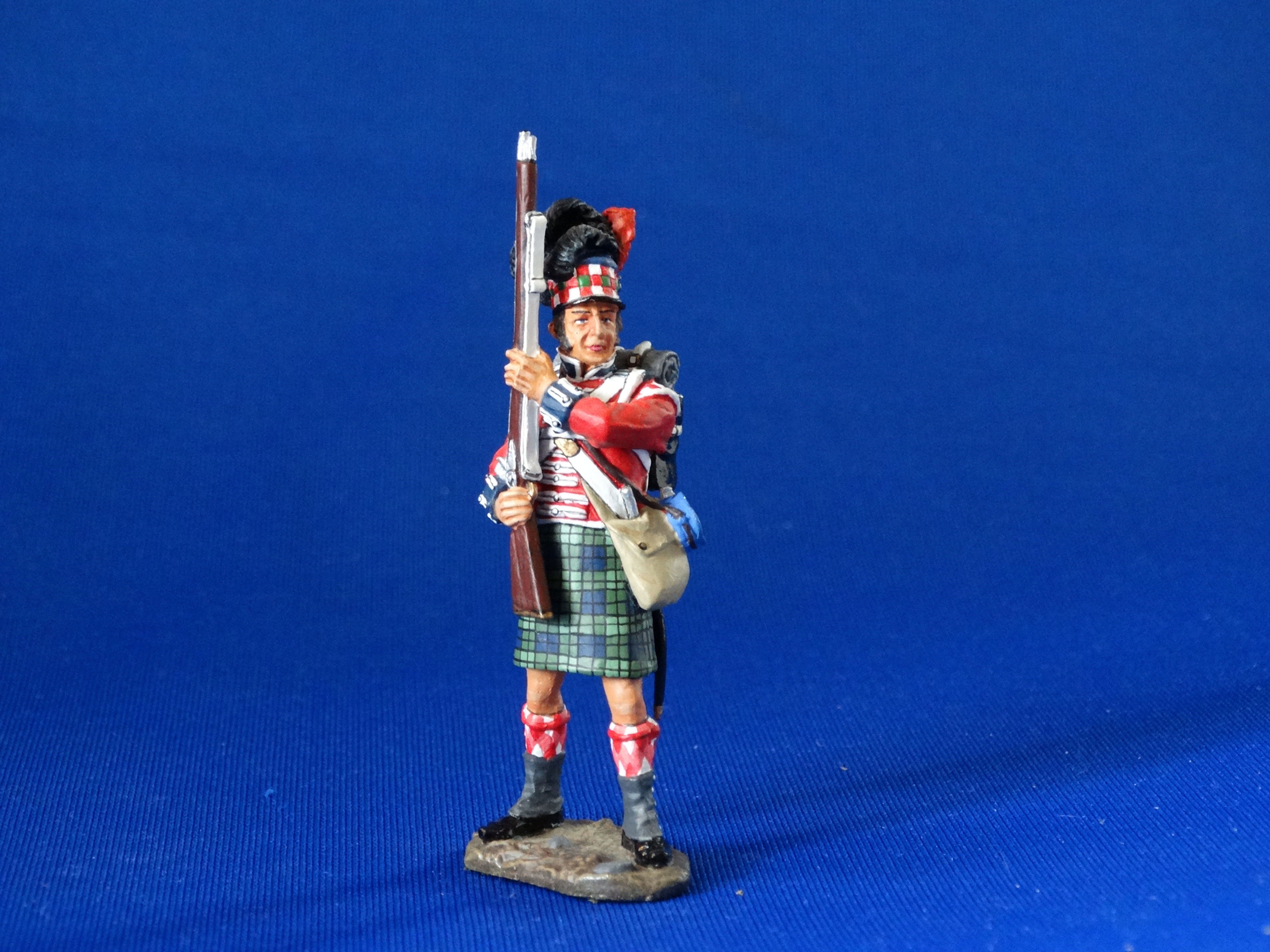 MI-830 - Blackwatch Standing Ready (NA049) - Napoleonic - King and Country