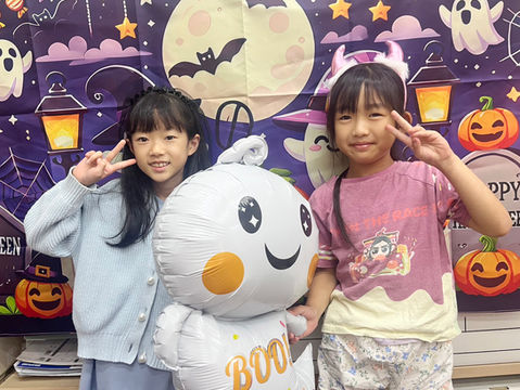 【ハロウィン月間】本日の水曜日教室の様子