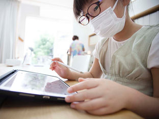 新しい仲間、小学2年生のこのみちゃんが加入!たくさんの絵が待っています♪