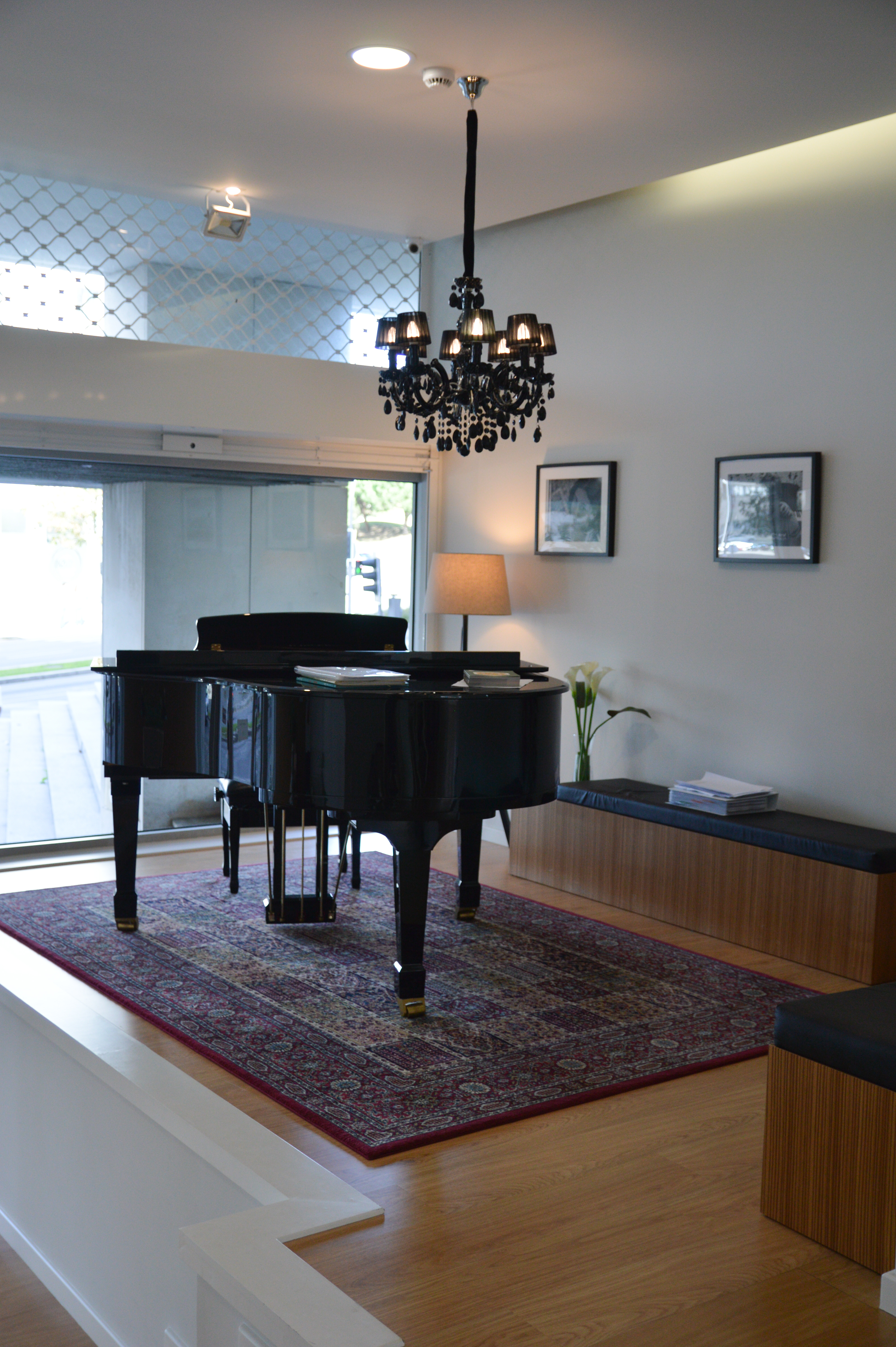 Com vista para a Avenida do Bessa