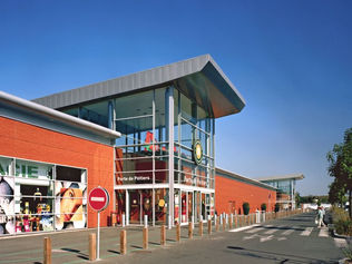 Othrys cède le centre commercial Les Allées Châtellerault