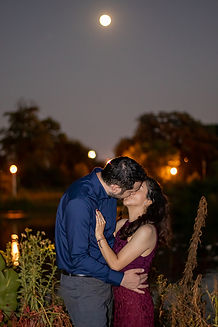 couple kissing under the moonlight in Lincoln Park chicago chicago engagement photographer photographed by pamela l king photography