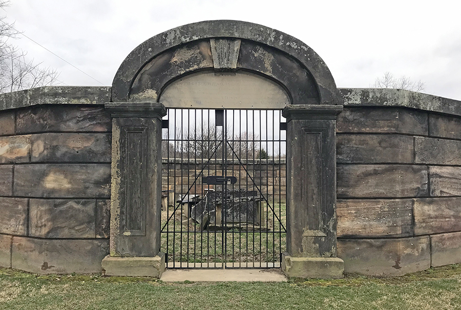 Black Hand Sandstone Walls Stonewall Cemetery Park Lancaster Ohio