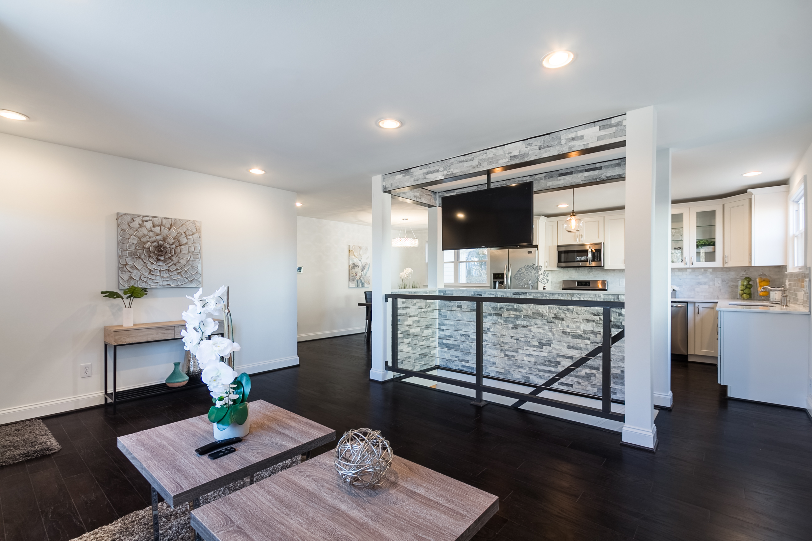 18 W Chestnut Hill Lane-05