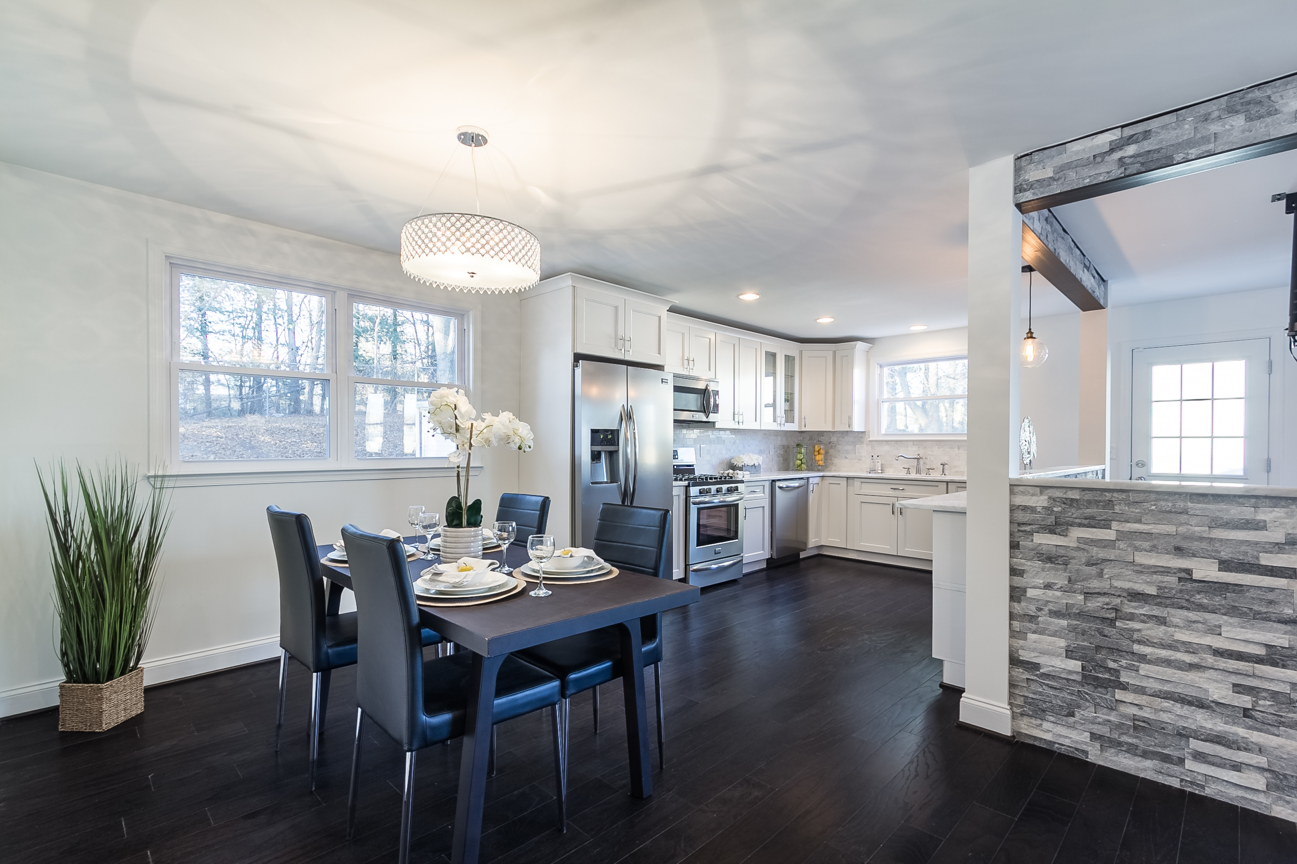 18 W Chestnut Hill Lane-08