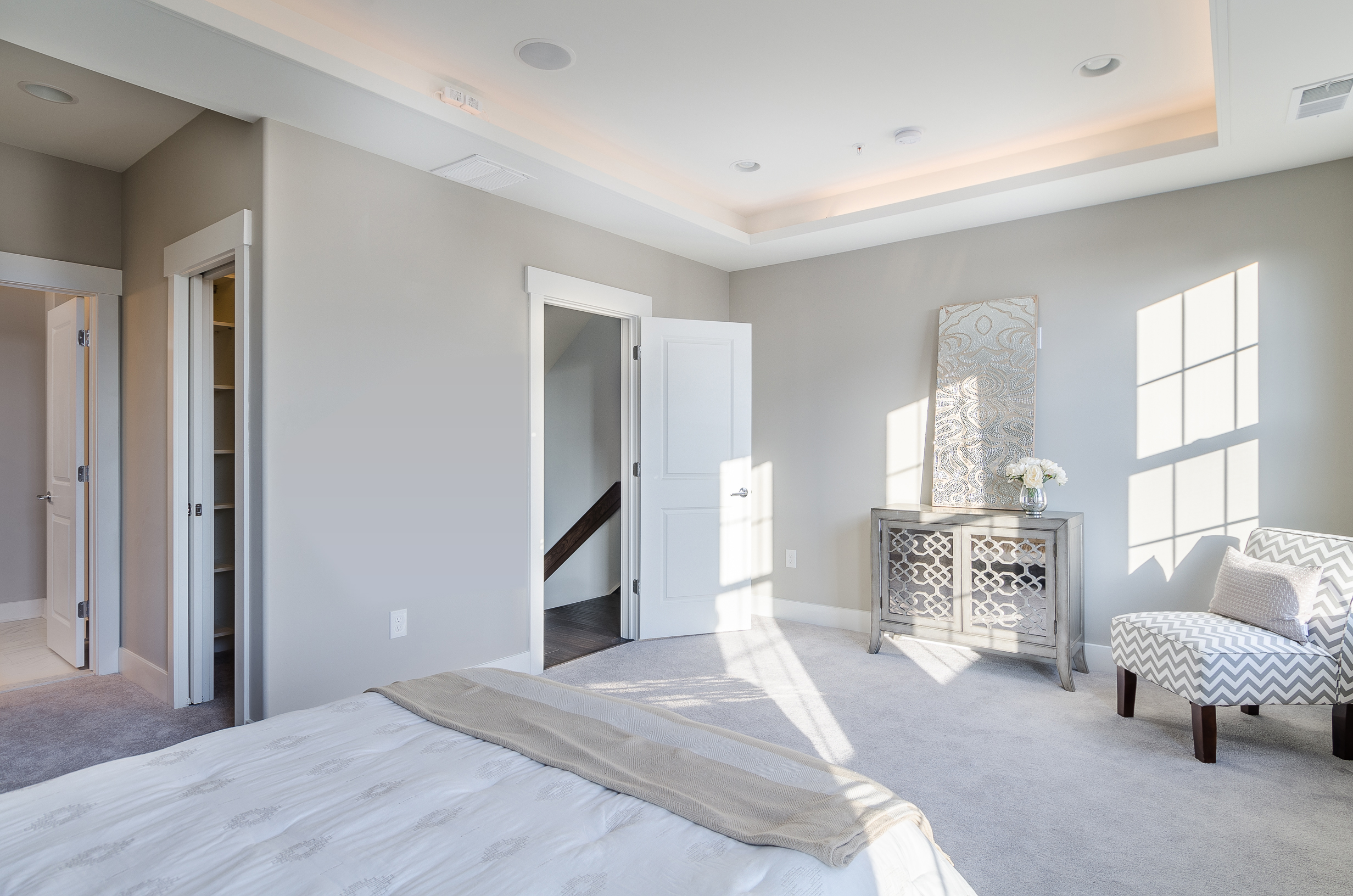 3605 Fleet Street MODEL-25