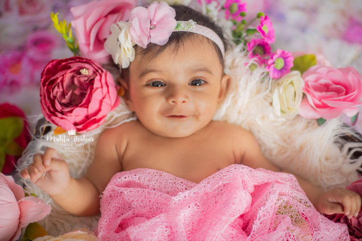 3 month old baby girl photoshoot Mumbai | Pink theme baby girl photoshoot | Floral theme baby girl photography