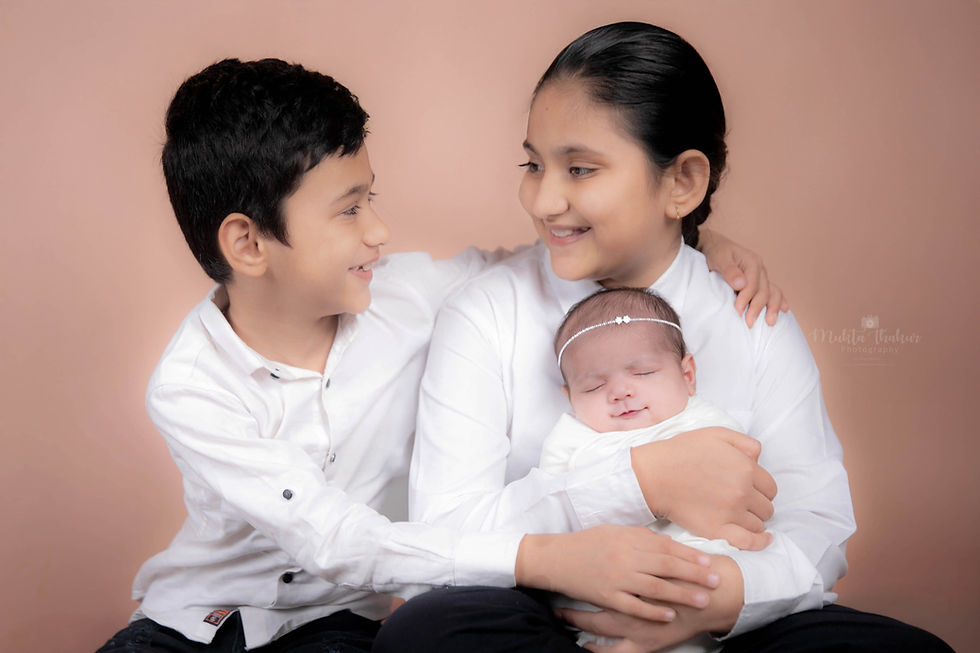 Family newborn photography showing emotional bonding