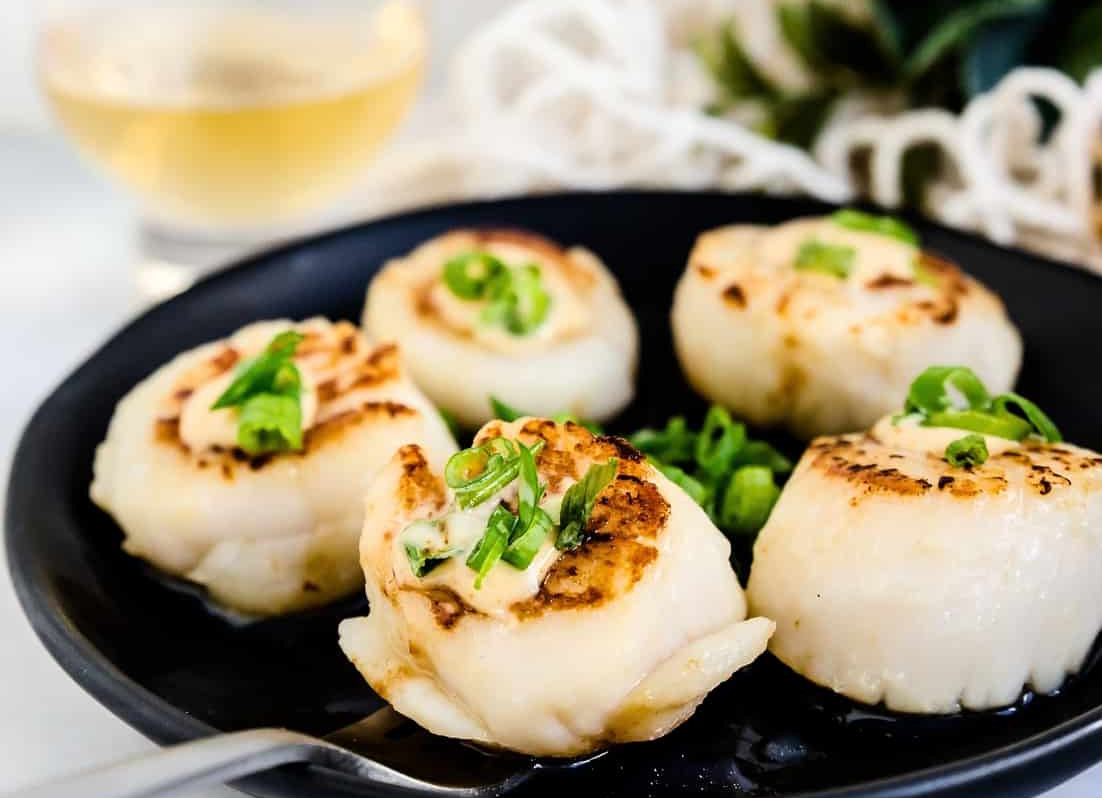 Japanese Scallops Roe Off FROZEN Ash Bros FS