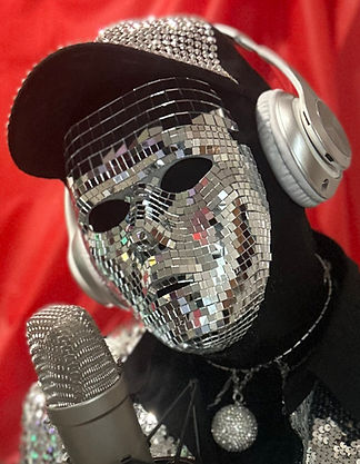 profile new 3 MAIN.jpg