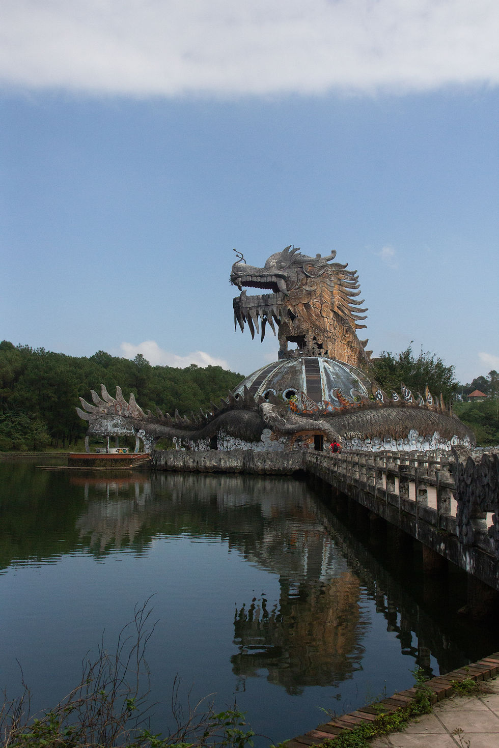 Ho Thuy Tien Water Park, Hue: The Enigmatic Abandoned Oasis