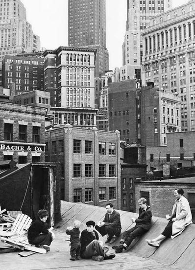 the roof of 35 Coenties Slip, New York, 1958. Photo: Hans Namuth.