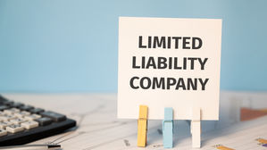 How to Set Up an LLC With a Trust