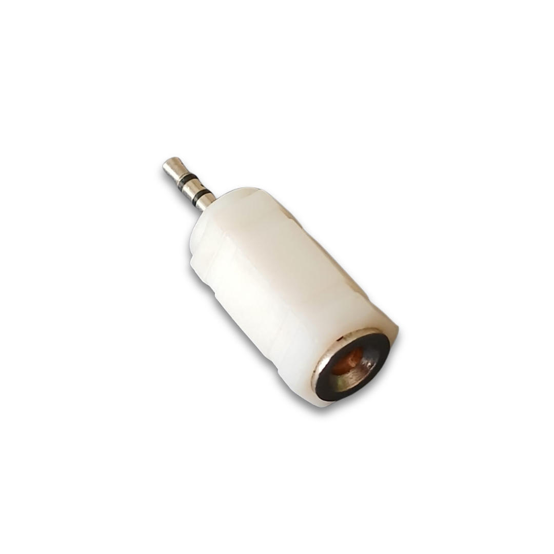 ADAPTADOR BLANCO DE PLUG 2.5 STEREO A JACK 3.5