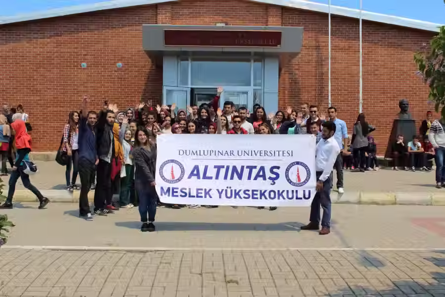 Üniversiteye en yakın kız öğrenci yurdu hizmeti