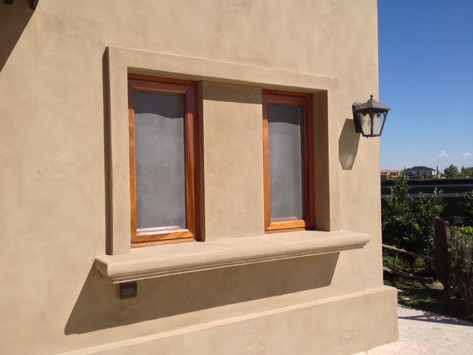 ESTUCOS EXTERIOR E INTERIOR