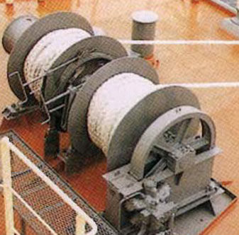 hydraulic mooring winch