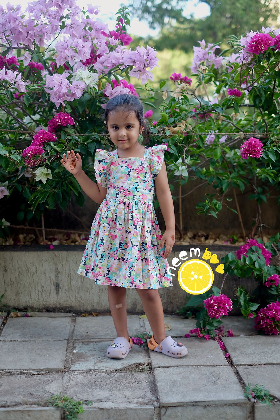 Thumbnail: Criss Cross Applesauce - Flower Power