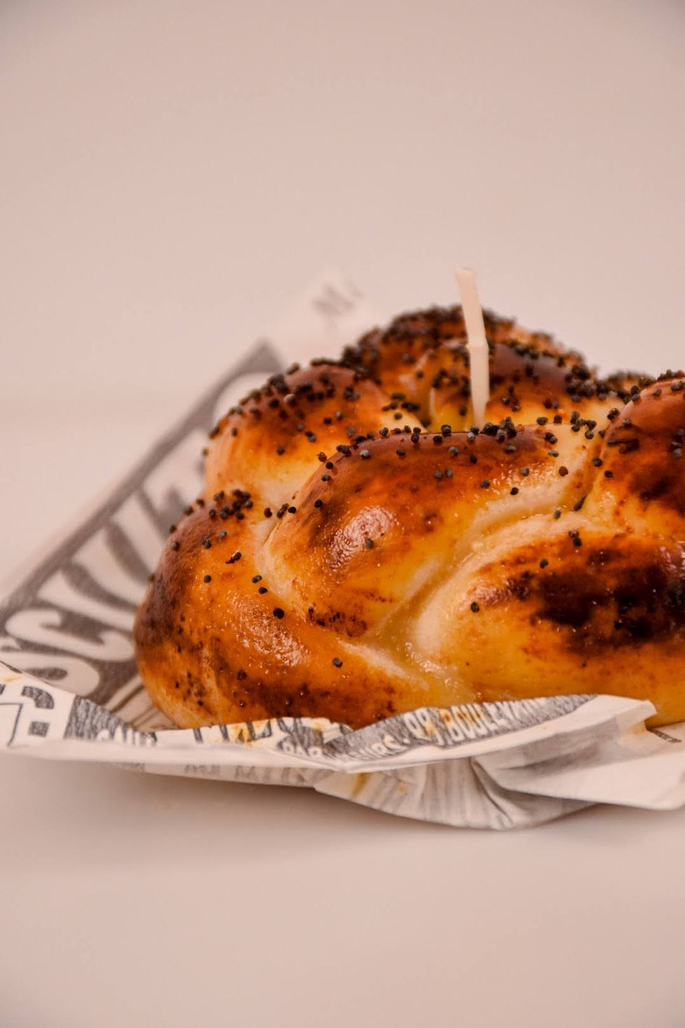 תמונה ממוזערת: Shabbat Challah Candle