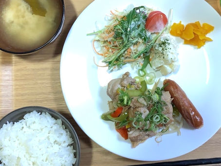 本日の夕食です(´∀`)