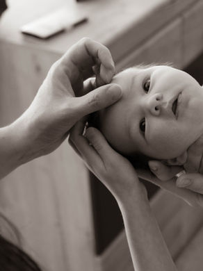 Doula & photographe : pourquoi choisir une seule personne pour vous accompagner et immortaliser votre naissance ?