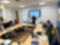 Groupe en train de suivre une formation d'analyse transactionnelle