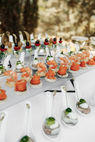 Verrines de crevettes et canapés variés