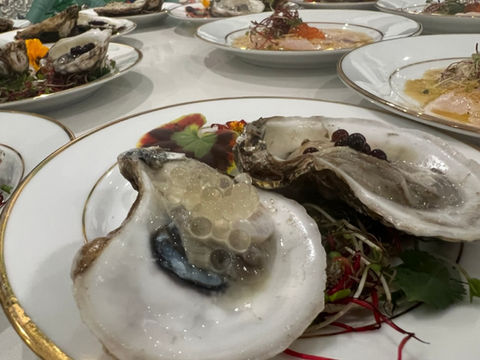 Oysters & Yuzu pearl, Balsamic Pearl 