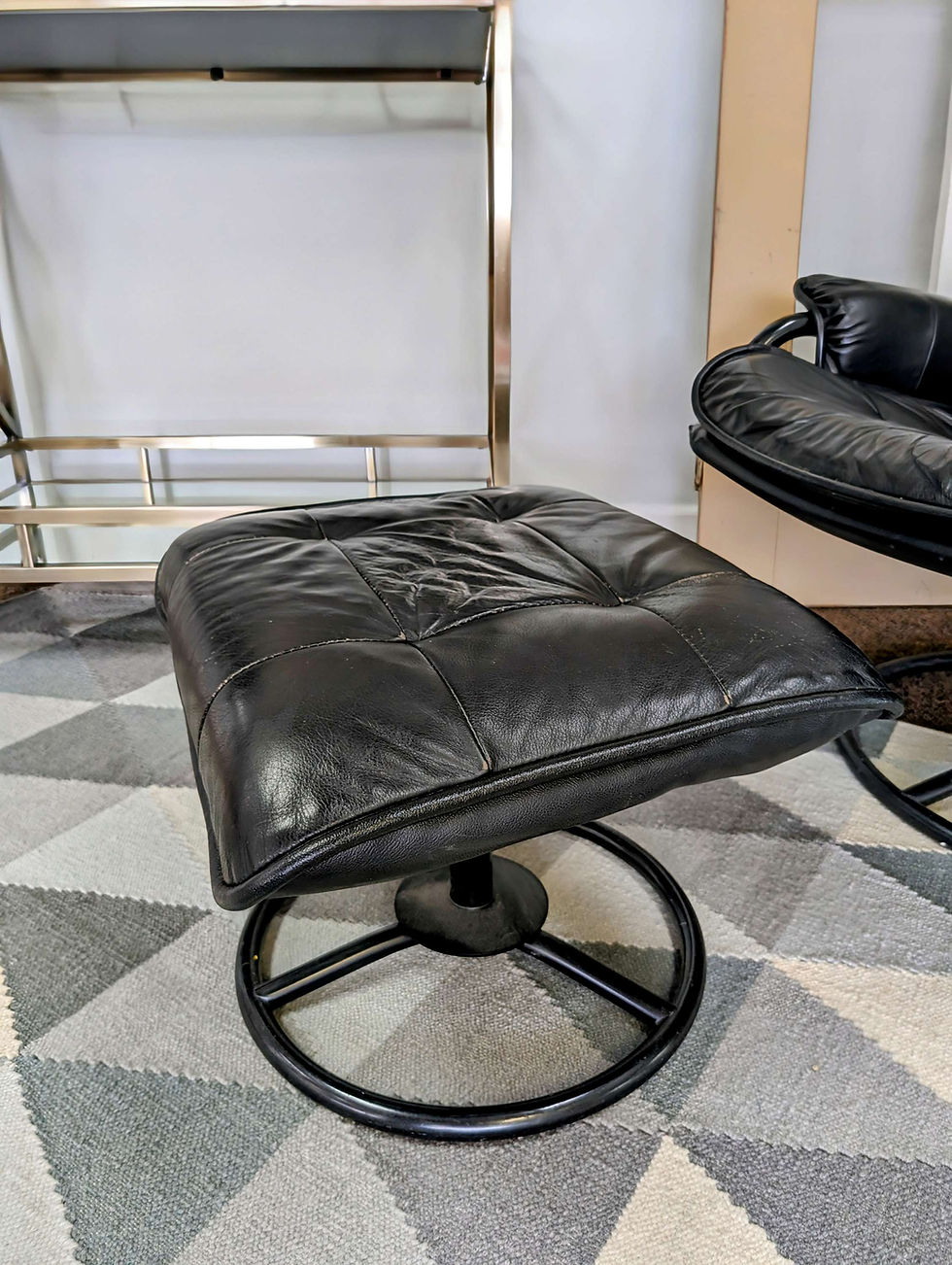Thumbnail: vintage Chairworks recliner + ottoman