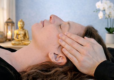 cabinet reiki zen position tête.png