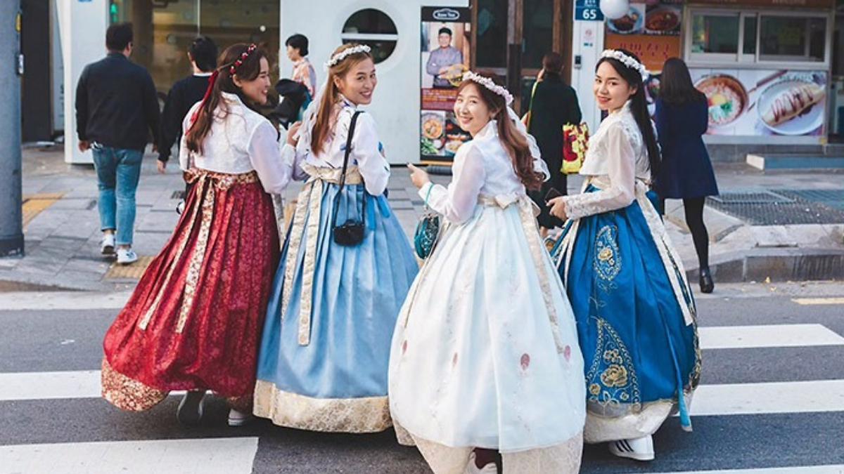 Cover image for Korean entertainment