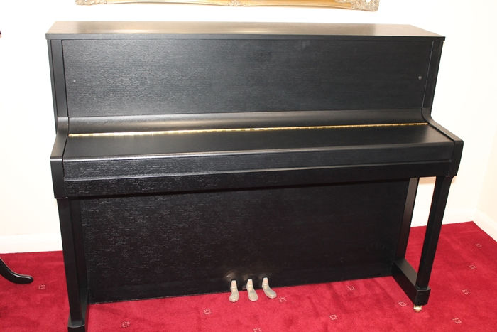 Thumbnail: Kawai E200 upright piano