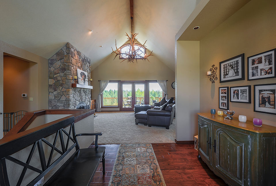 Roy Home, Cody Miller, April 7, 2016 (20)