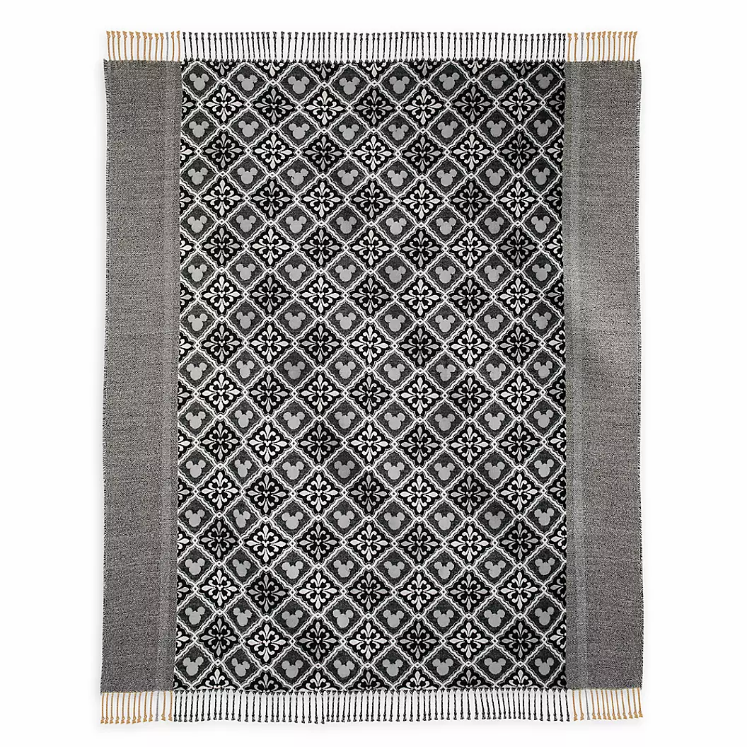 Pre order Mickey Mouse Woven Throw – Disney Homestead Coll