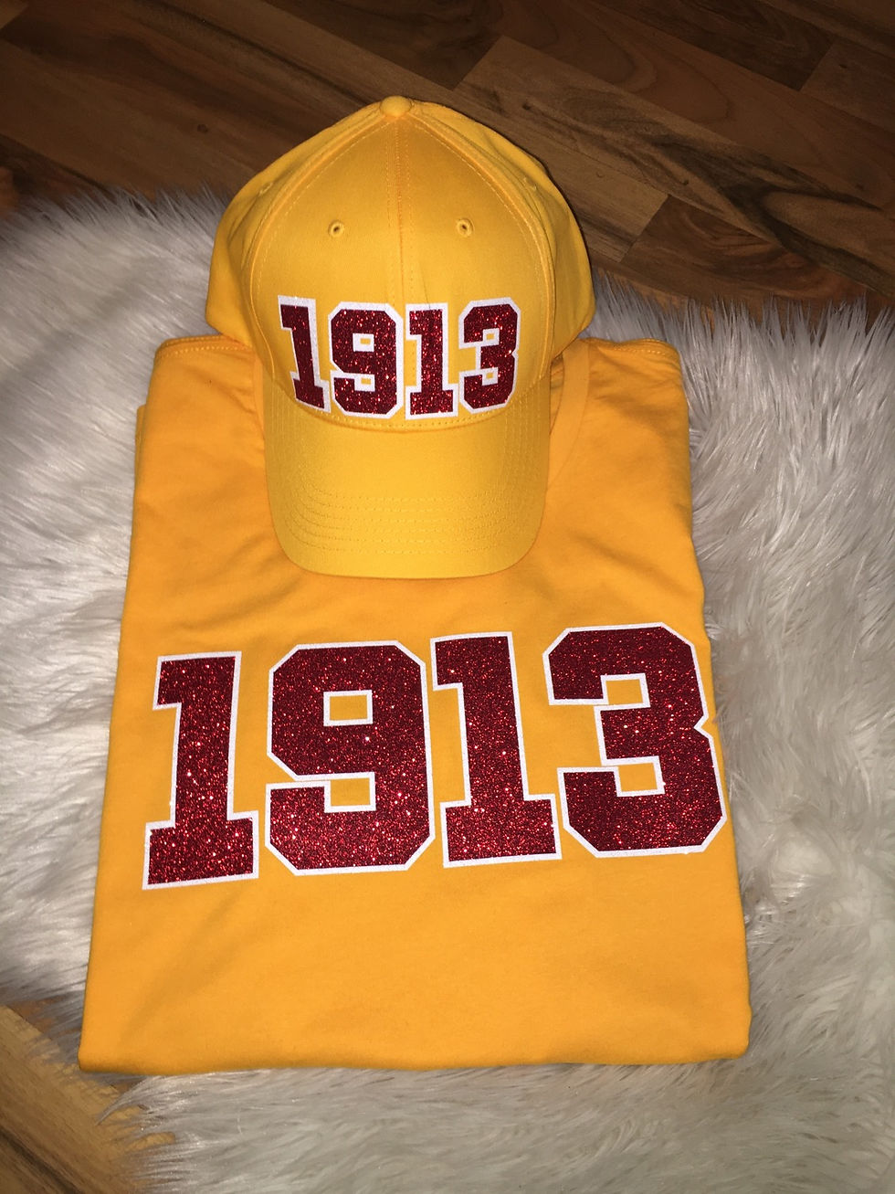 Thumbnail: 1913 - Signature Glitter Gold - Final Sale