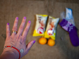 "sur le bout des doigts" ou quand le magazine Axelle (magazine féministe belge) me pose des questions sur mon travail photo mais aussi sur la vie plus généralement... 