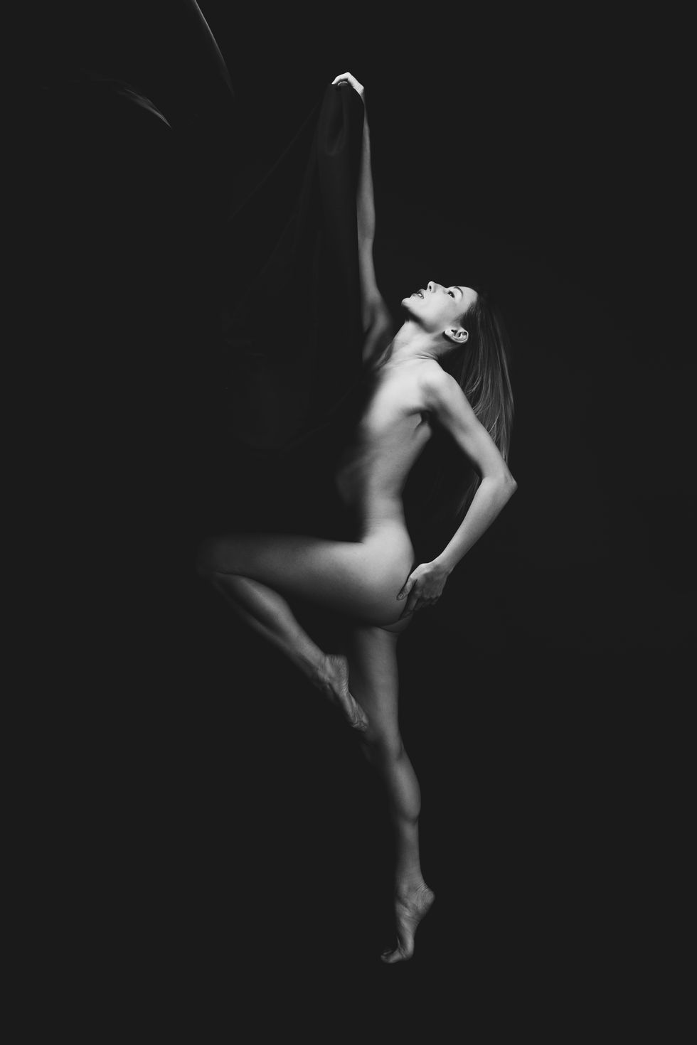 R6__5809