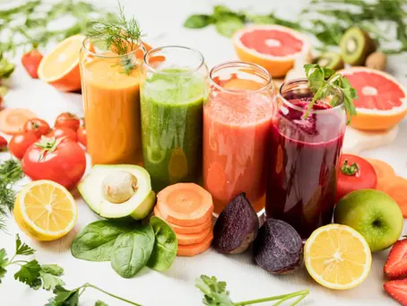 Le guide LAROUSSE des jus/smoothies/soupes