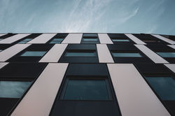 samuel-elias-zRkg5R0JSdM-unsplash