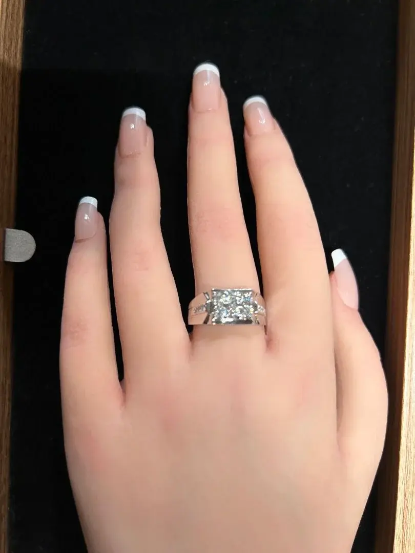 Thumbnail: Sophisticated 0.65ct Diamond Ring in 9K White Gold
